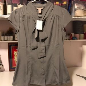 Gray cap sleeve blouse